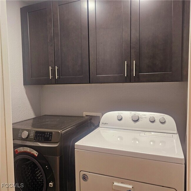 Foto del edificio - 3780 Randall Blvd