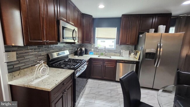 Building Photo - 6223 58th Ave