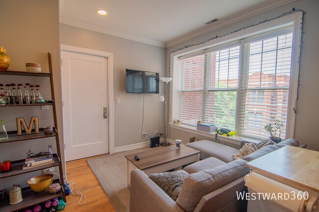 Photo - 2705 N Mildred Ave Apartment