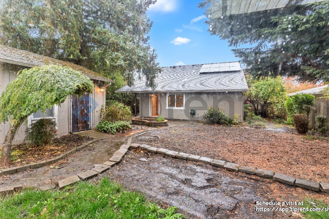 Primary Photo - 9380 SW Sagert St