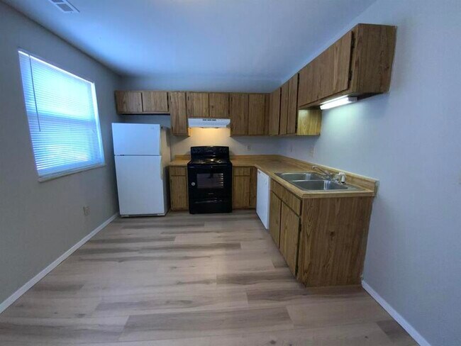 Building Photo - 1034 Belle Valley Dr