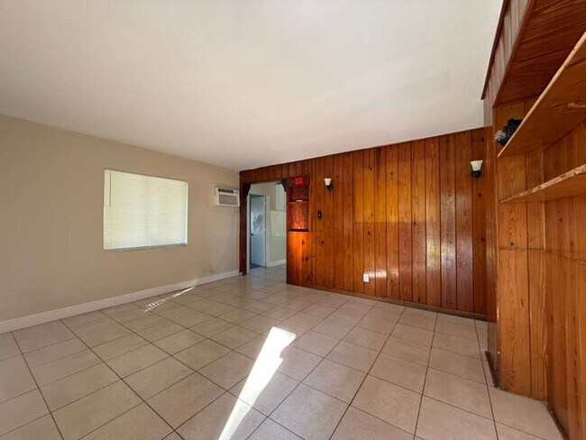 Foto del edificio - Large 4-1 house