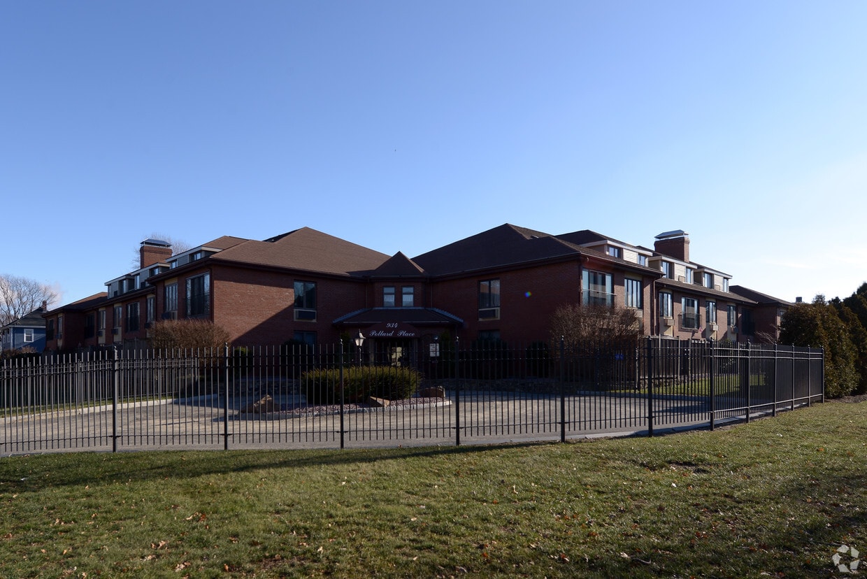 Pollard Place Apartments in Quincy, MA