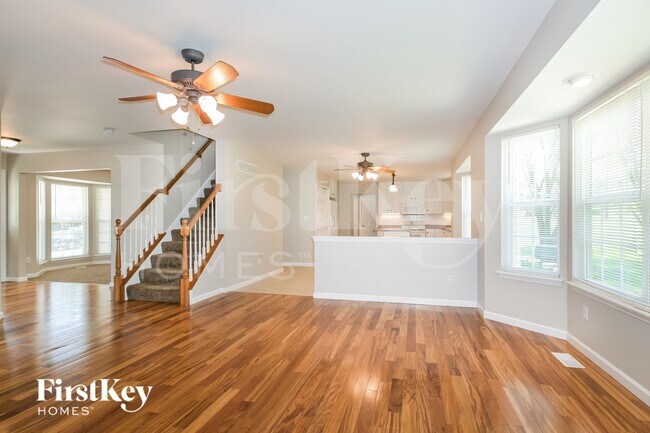 Foto del edificio - 259 Hickory Wood Dr