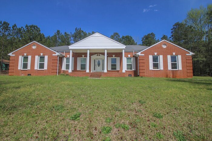 Primary Photo - 20 acres! Available 9/22!