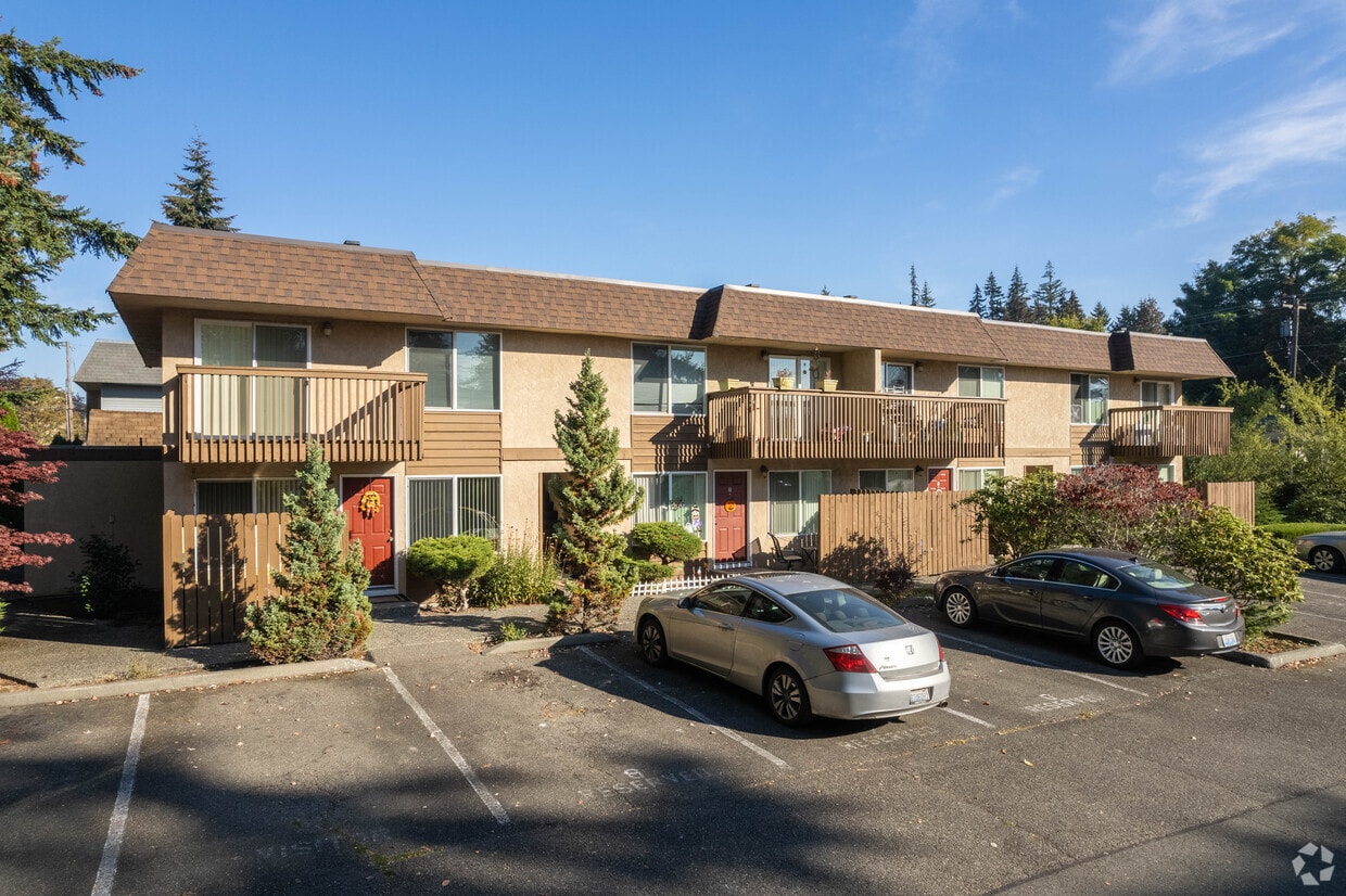 Twin Firs Condominiums Apartments in Lynnwood, WA