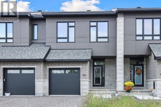 Building Photo - 123 Bristol Cres