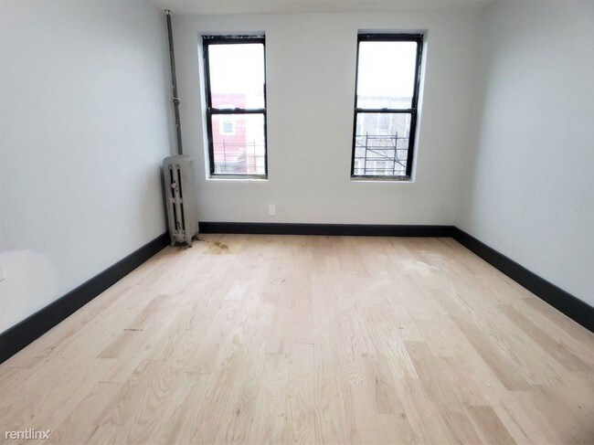 Foto del edificio - 3 br, 1 bath Apartment - 1633 Nostrand Avenue