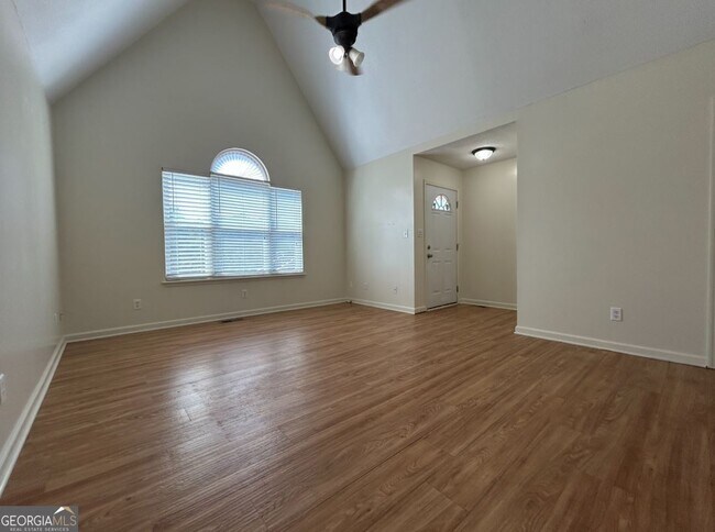 Foto del edificio - 529 Puckett Rd