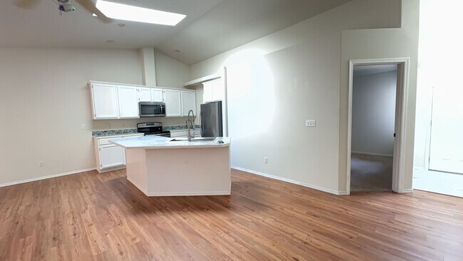 Foto del edificio - 3617 139th St NW