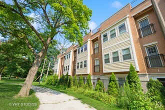 Building Photo - 10428 S Walden Pkwy