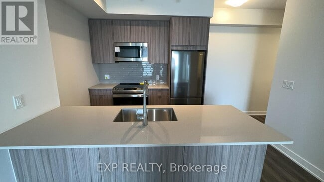 Building Photo - 4130 Parkside Village Dr