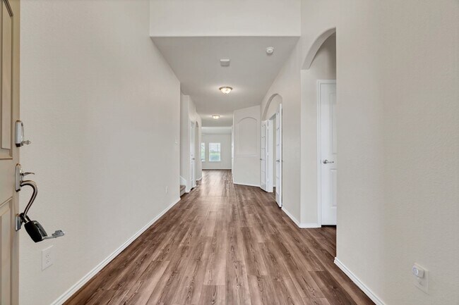 Foto del edificio - 9028 Zubia Ln
