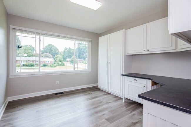 Foto del edificio - Welcoming 3 Bedroom in Bessemer City!