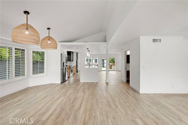 Foto del edificio - 252 E 19th St