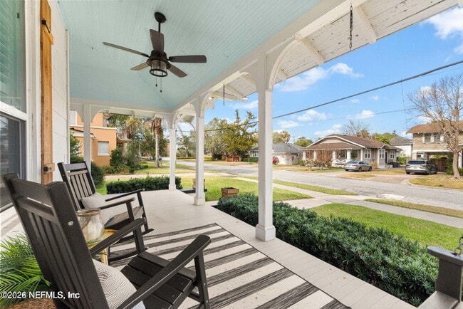 Building Photo - 4236 Melrose Ave