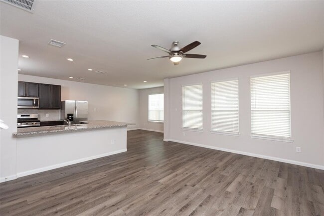 Foto del edificio - 22014 Sovereign Hts Ln.