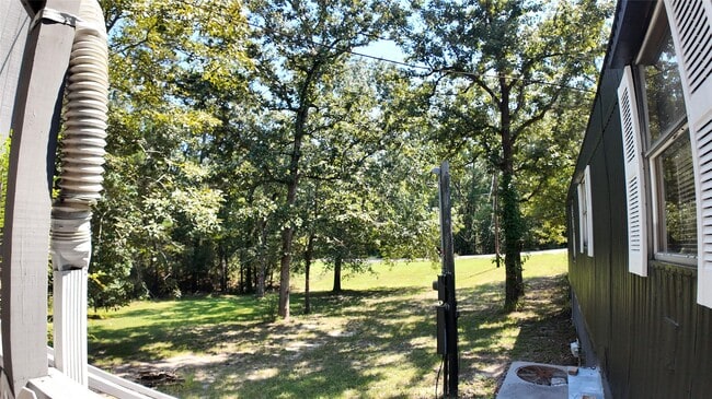 Foto del edificio - 251 Oakdale Dr