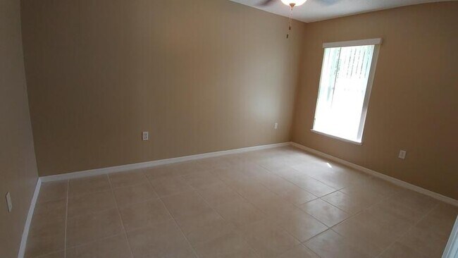 Foto del edificio - 4214 Iveyglen Ave