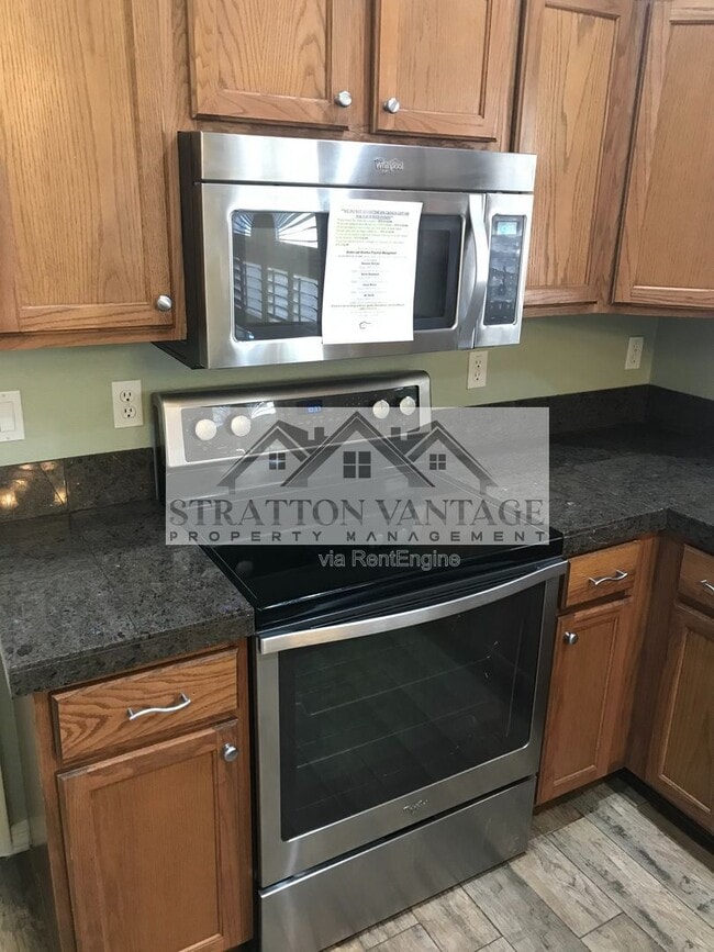 Building Photo - 42006 W Anne Ln