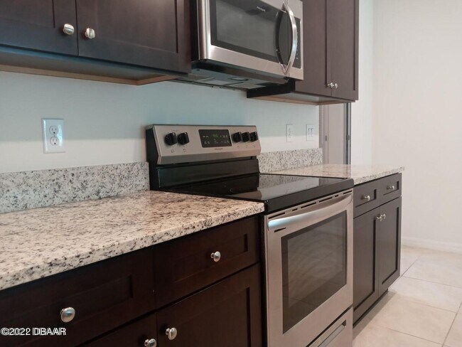 Foto del edificio - 5343 Sandpine Haven Ln