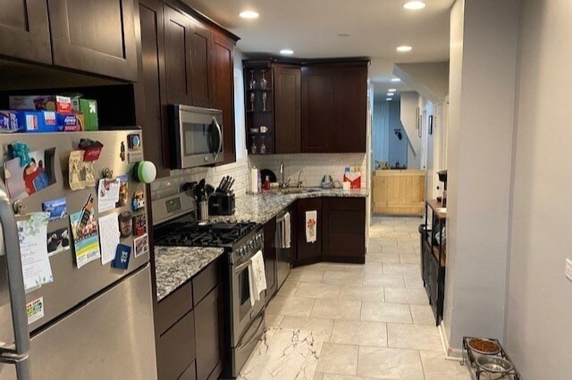 Kitchen - 1125 W 18th Pl