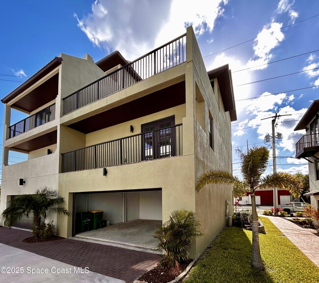 Building Photo - 890 Florida Ave