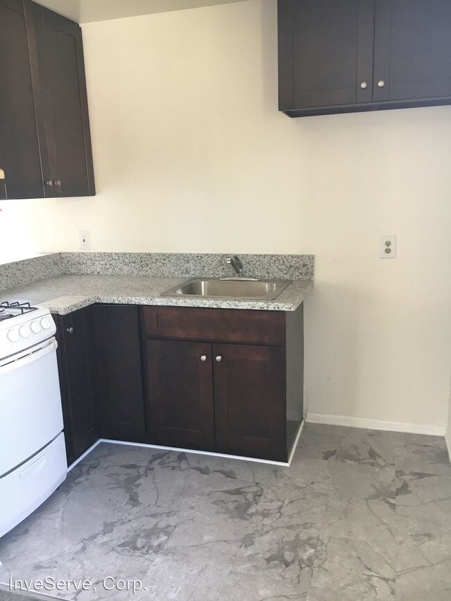 Foto del interior - 1868-1874 N Lincoln Ave