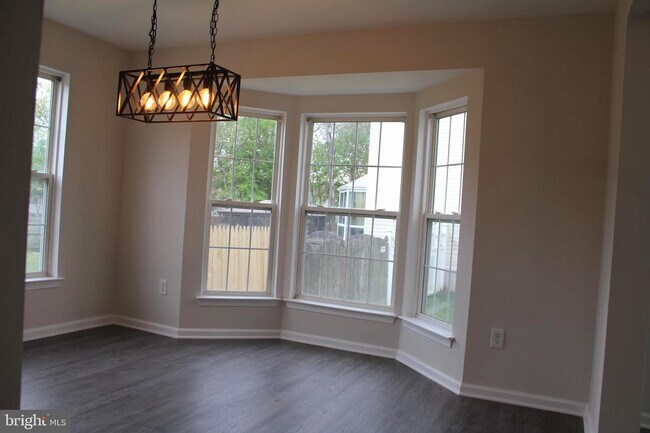 Building Photo - 58 Vance Ave