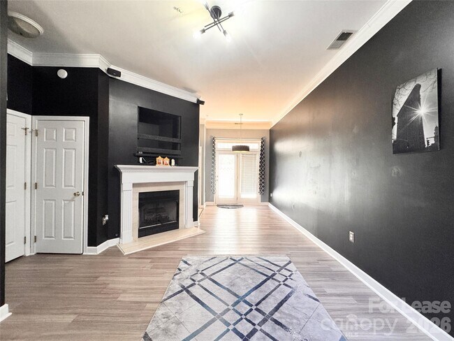 Foto del edificio - 914 Hawthorne Bridge Ct