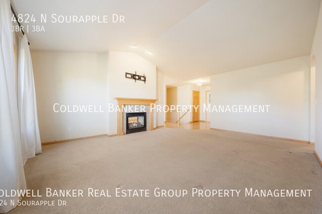 Foto del edificio - 4824 Sourapple Dr