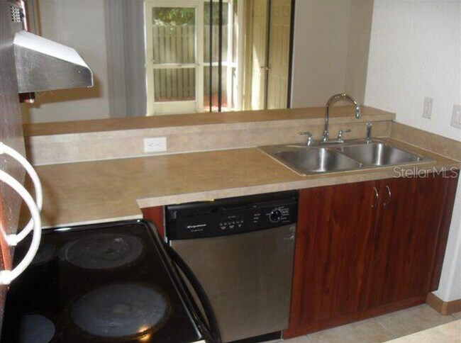 Foto del edificio - 4906 25th St W