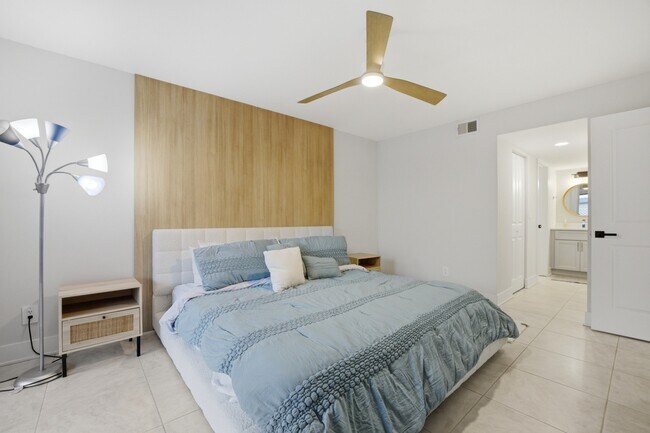 Foto del edificio - 12521 Kelly Sands Way