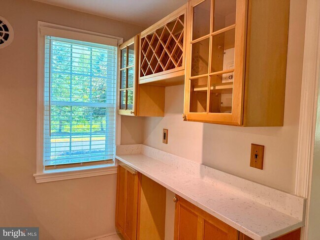 Foto del edificio - 6700 Wakefield Dr