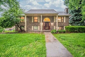 Building Photo - 307 Arapahoe Ct