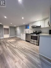 Building Photo - 111 Sunnyside Ave