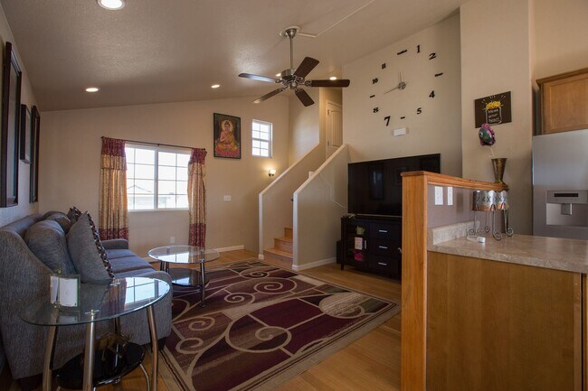 Foto del edificio - Cozy Split Level Home!