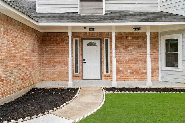 Foto del edificio - 11923 Pondwood Dr