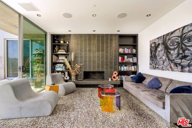 Building Photo - 9738 Arby Dr