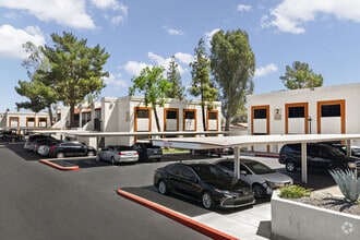 Building Photo - Solei on West Thomas
