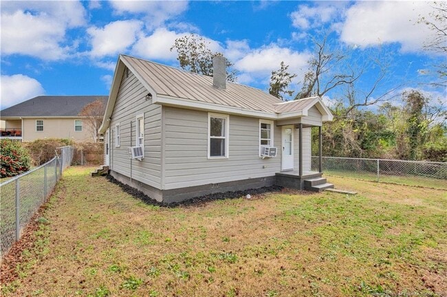 Foto del edificio - 326 Hawley Ln