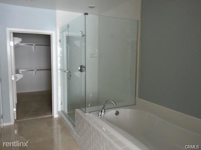 Building Photo - 2 br, 2.5 bath Condo - 21 Gramercy Unit 306
