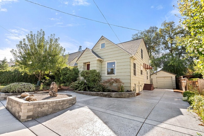 Building Photo - 1116 Reddy Ave