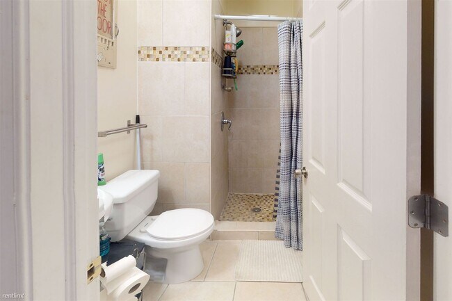 Building Photo - 6 br, 6 bath House - 1930 W BERKS ST Unit 1
