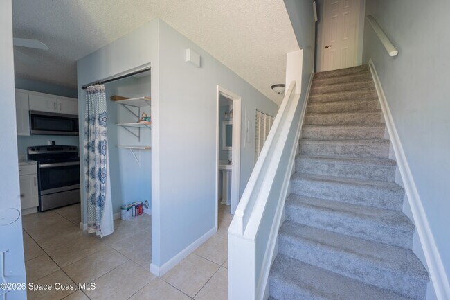 Foto del edificio - 3118 Manor Dr NE