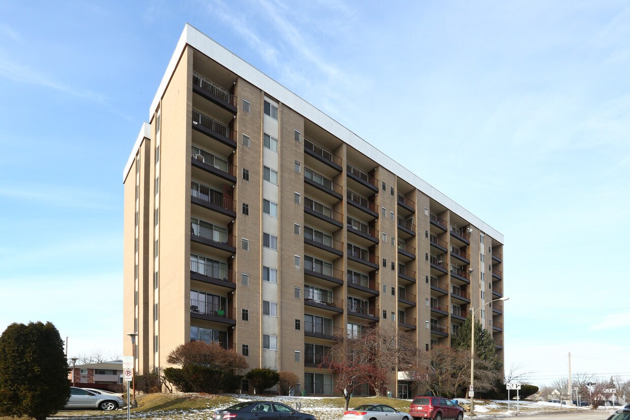 Ferris Park Tower Apartments Lansing, MI