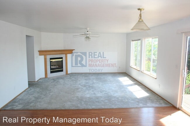 Building Photo - 5 br, 2.5 bath House - 7202 59th St Ct W