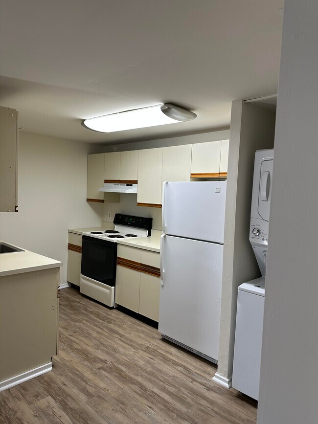Foto del edificio - 242 Meadow Ridge Rd