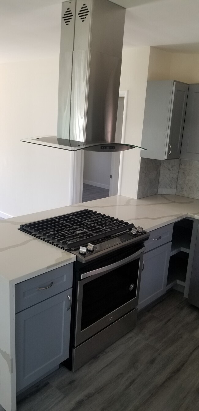 Foto del edificio - 10407 Crenshaw Blvd