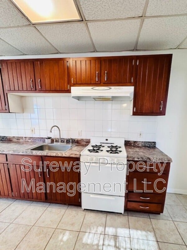 Foto del edificio - 270 W 2nd St